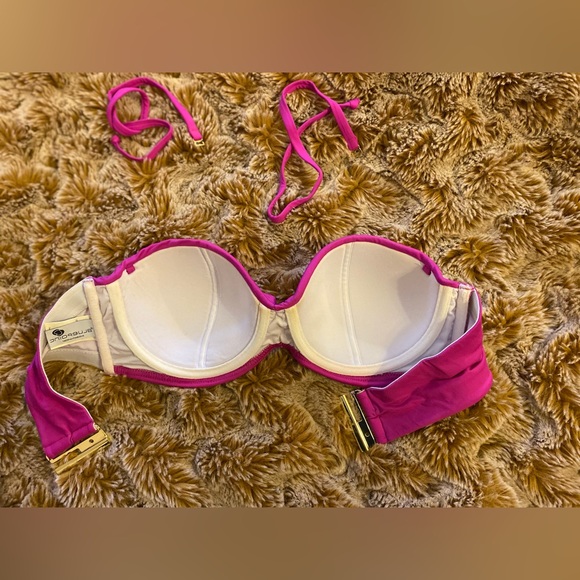Like new fuscia bandeau bikini top with removable straps - Picture 2 of 7